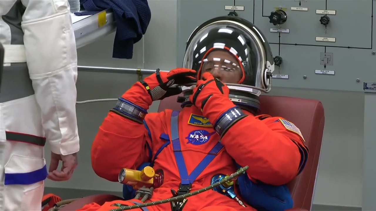 Historic Moon Mission Nears Liftoff as NASA’s Artemis II Crew Completes Last Prep"