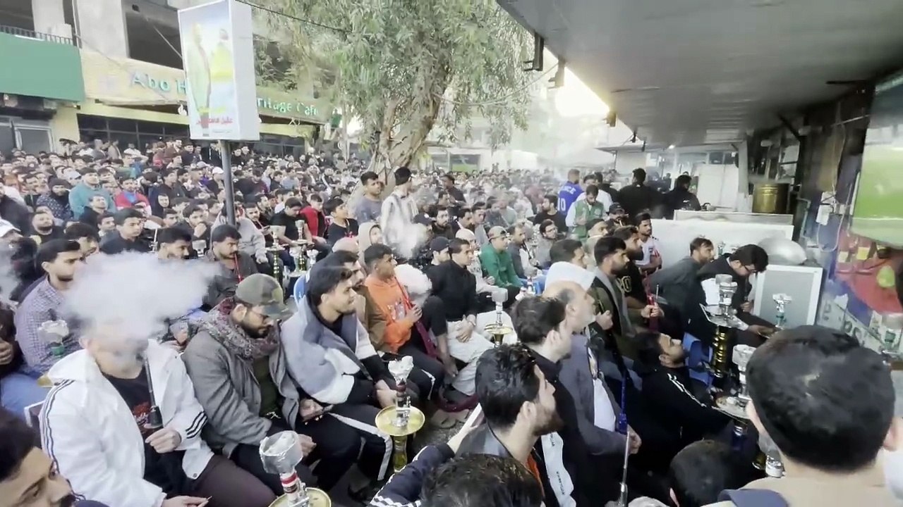 Miles de aficionados iraquies celebran la clasificación a la Copa del Mundo
