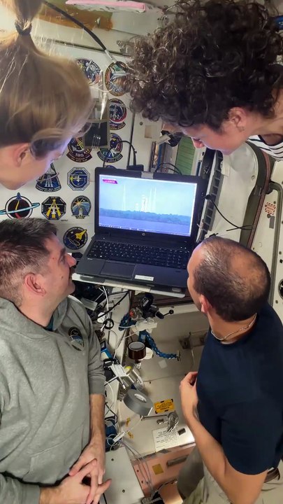 Astronautas de la Estación Espacial Internacional le desean un "buen viaje" a Artemis II.