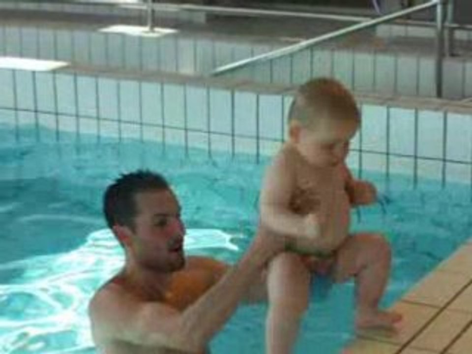 PISCINE EN FAMILLE