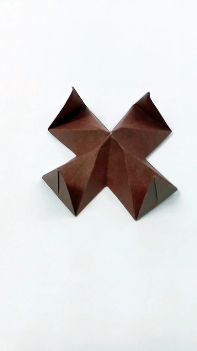 This Paper Toy Is Weirdly Satisfying 🤯