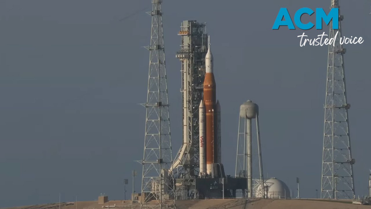 NASA launches historic moon mission