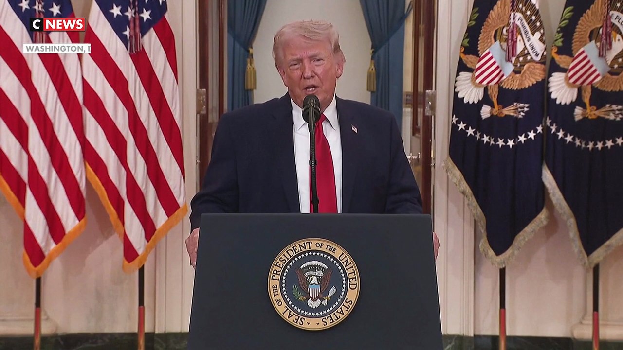 Donald Trump  affirme que l'Iran sera frappé «extrêmement durement» dans les 2 ou 3 semaines