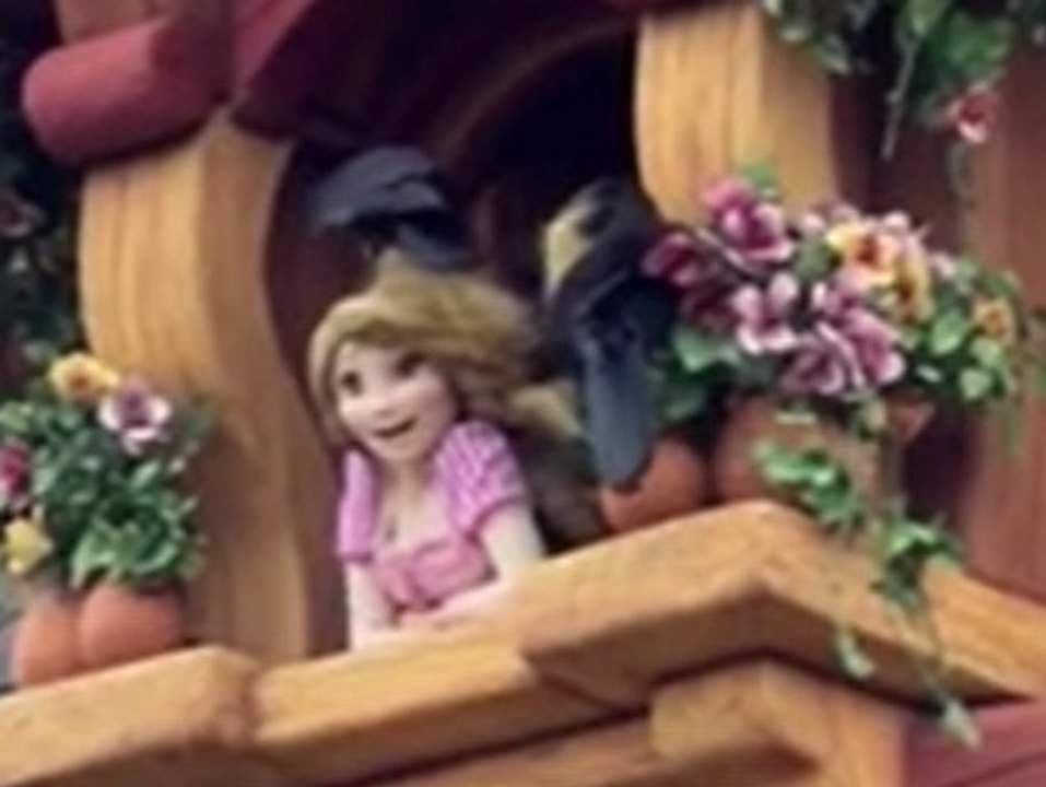 Kuriose Szene in Disney Park: Krähen reißen Rapunzel die Haare aus