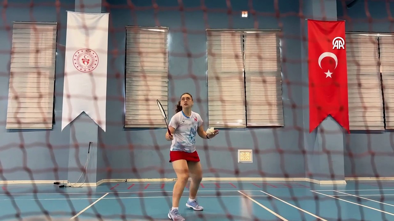 Milli badmintoncu Sinem Yıldız'ın hedefi, Avrupa ve dünyada kürsüde olmak | Ajansspor | AA