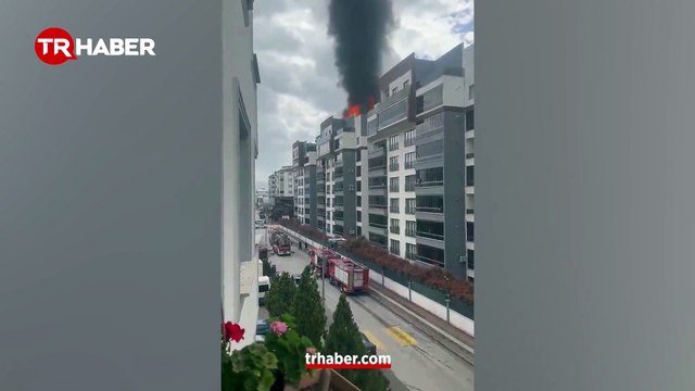 Bursa'da korku dolu anlar! Binanın çatısından dumanlar yükseldi! İşçiler mahsur kaldı!