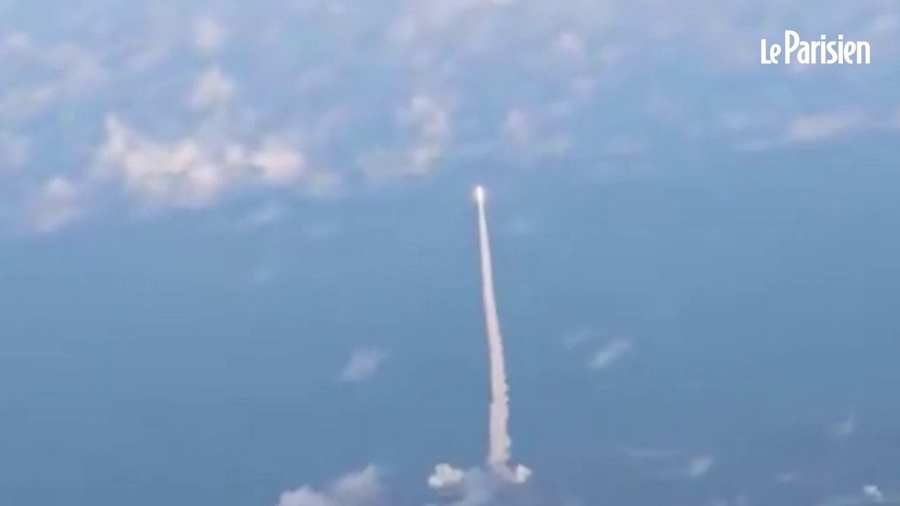 Le décollage d'Artemis II filmé par des passagers depuis un avion de ligne