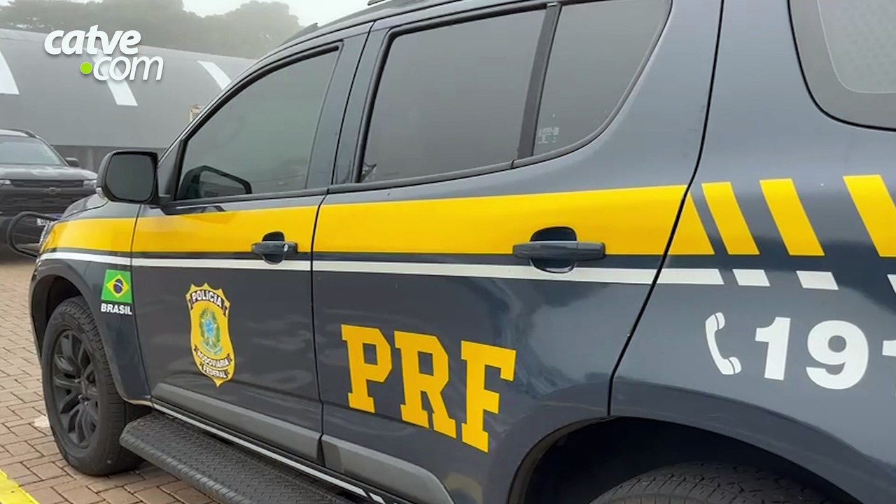 Homem é detido com carro furtado e placas adulteradas na BR-277