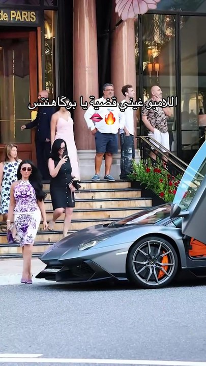 القبض على الفاشينيستا بوكاهانتس