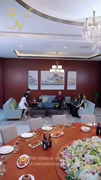 Dragon En Sommeil ÉMerge De Son Antre - Sous-Titres FrançAis