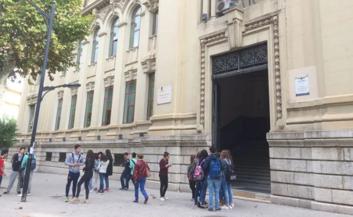 "La presión para elegir estudios es excesiva": un psicólogo alerta de que no se ajusta al nivel de madurez adolescente