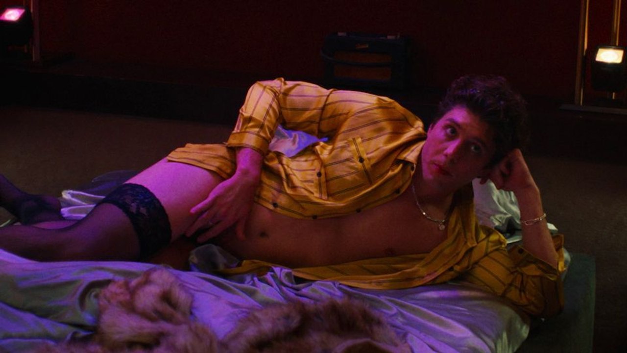 Rosebush Pruning Trailer DF