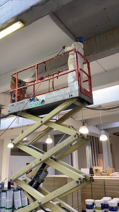 Tinteggiatura Capannone con Pompa Airless TECNOVER