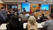 Bornova Belediye meclisi gergin başladı