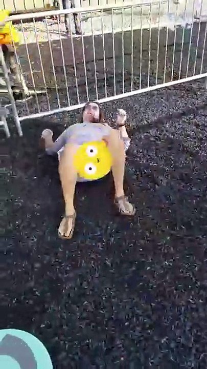 I’m getting dizzy just watching this!!