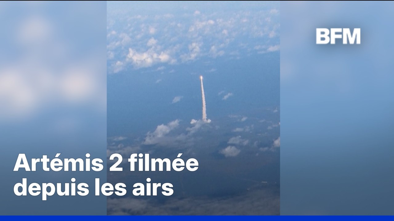 Les passagers d'un vol filment le lancement de la fusée Artémis 2 depuis leur avion