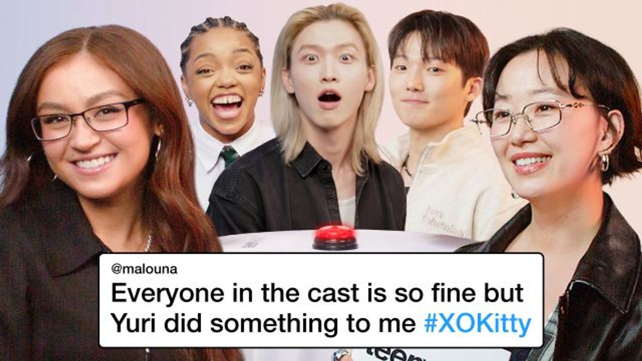 XO, Kitty Cast Compete in a Compliment Battle