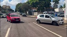 Acidente entre dois carros mobiliza Samu no Centro