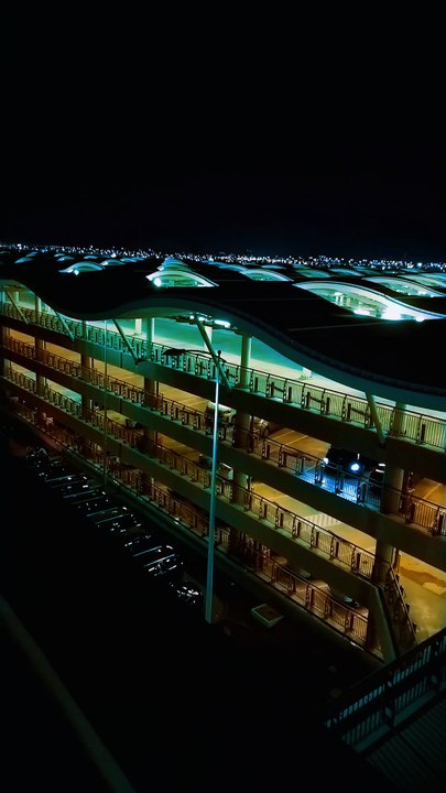 Jeddah Airport parking