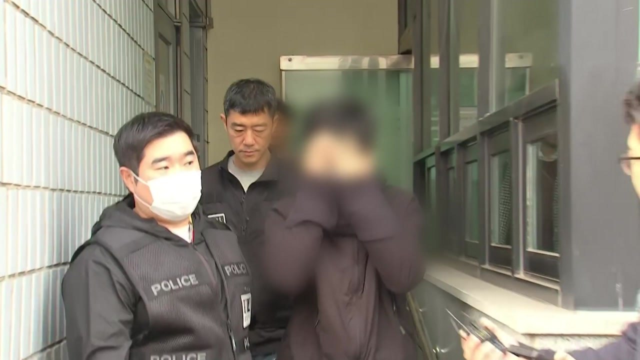 "배민 개인정보 빼내 보복 대행"...조직 총책 송치 / YTN