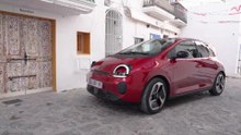 Renault Twingo E-Tech electric - Techno version in Absolute red Driving Video