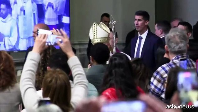 Papa Leone XIV celebra per la prima volta rito lavanda dei piedi