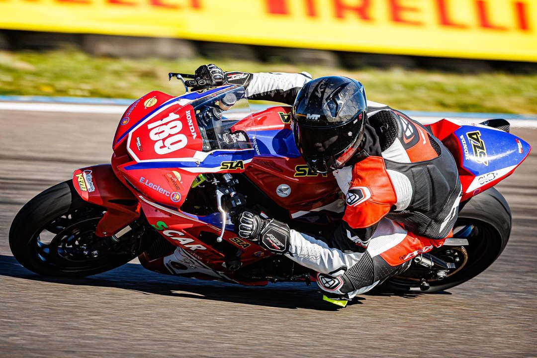 La course de Valentin Roedel sur le circuit de Nogaro