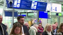 A Utrecht sposi in stazione e in abiti usati per dire no allo spreco