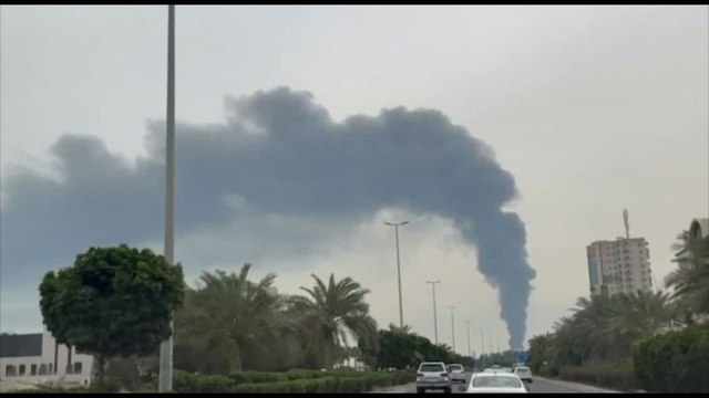 Iran, colpita con droni una raffineria in Kuwait
