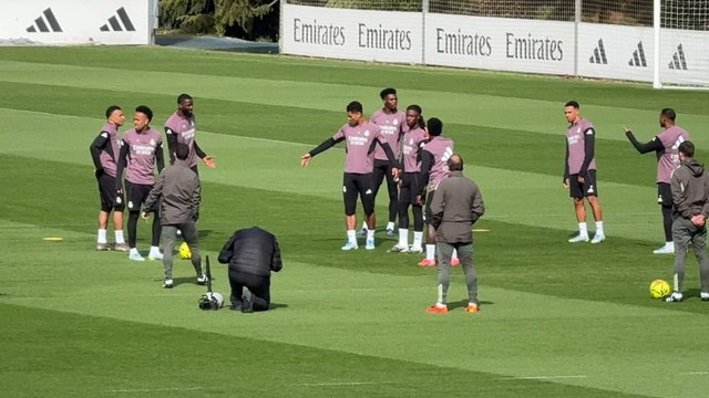 El vacile de Vinicius con 'baile' a Camavinga