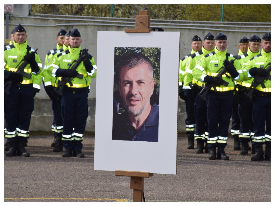 Un CRS décède en service près de Nancy : Laurent Nuñez, le ministre de l'Intérieur rend un hommage national