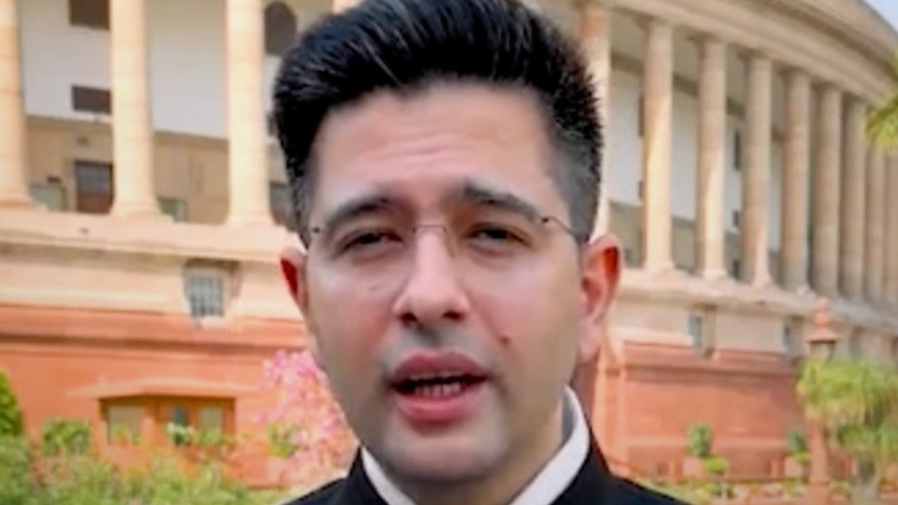 राघव चड्ढा पर आतिशी का तीखा हमला
