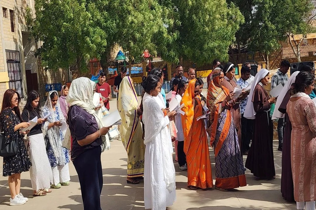 Video:  गुड फ्राइडे पर जैसलमेर में यीशु के बलिद...