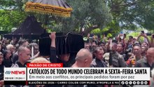 Católicos celebram Sexta-Feira Santa em várias partes do mundo