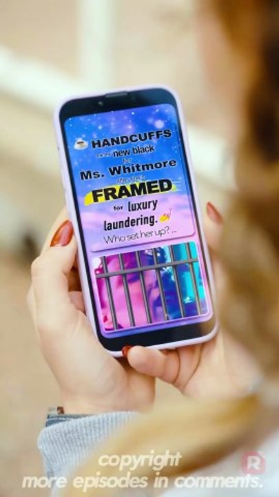 Gossip Godmother - Brilliant student Zoey Whitmore starts receiving mysterious gossip