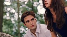 #4She Smelled Human Blood… But Bella Controlled the Beast