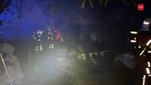 Bomberos sofocan un incendio en siete chabolas en Fuenlabrada