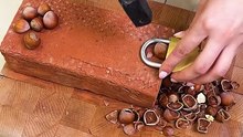 Easy peasy hazelnut cracking technique💯