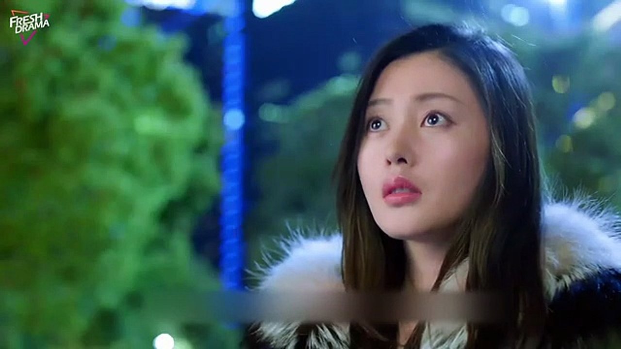 CEO_ended_the_contract_marriage_for_his_first_love—wife_walked_away,_but_he_wept_in_regret
