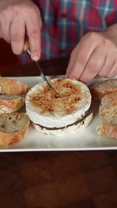 #Dailyrecette : Camembert à la tapenade 🤤