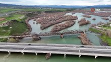 Bingöl'de Murat Nehri’nde debi yükseldi, tarihi köprüyle birlikte eşsiz manzaralar oluştu