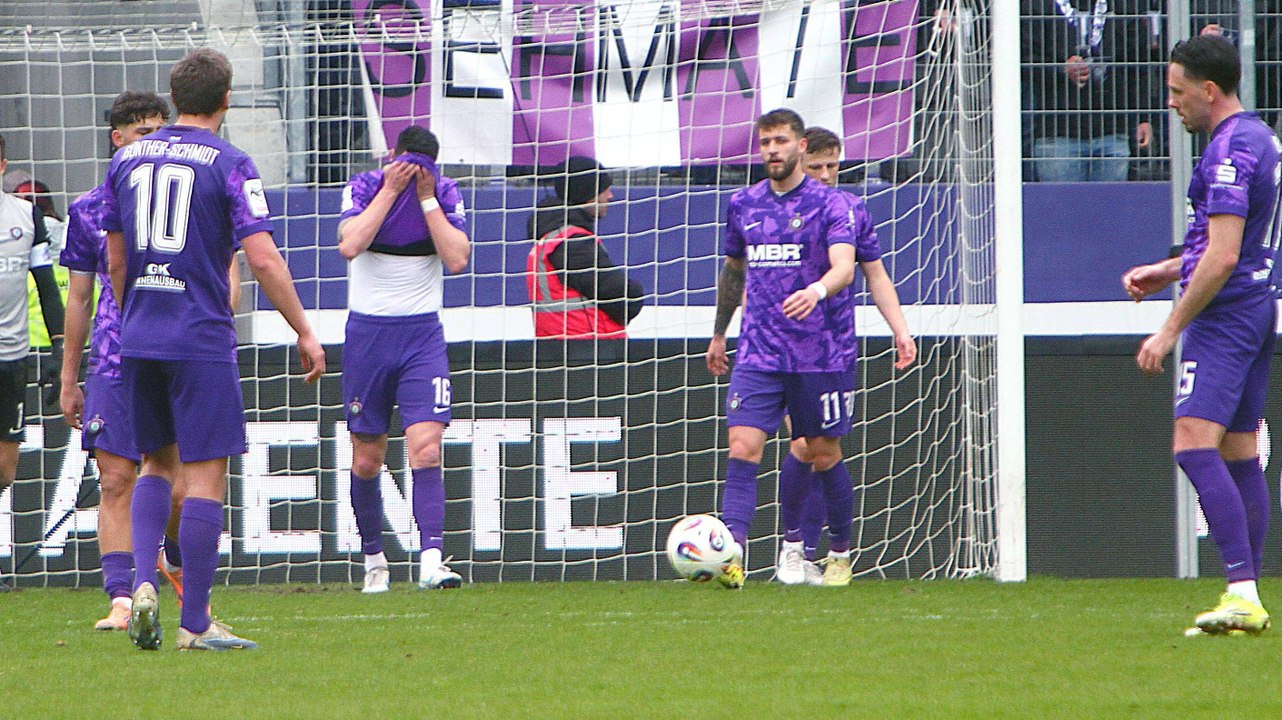 0:4 nach 29 Minuten: Das Aue-Debakel im Video