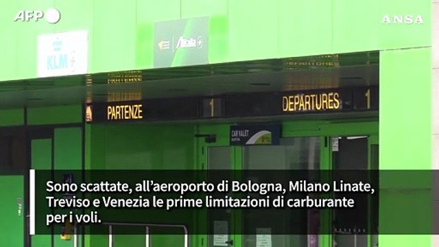 Scattano restrizioni sui carburanti per gli aerei in alcuni aeroporti italiani