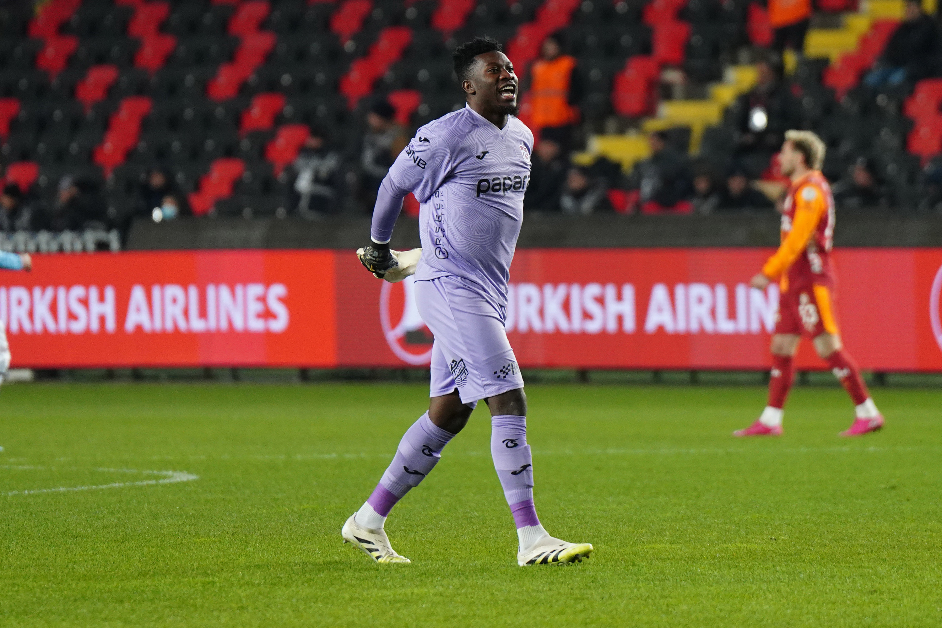 Süper Lig : Trabzonspor se paye Galatasaray et lui met la pression