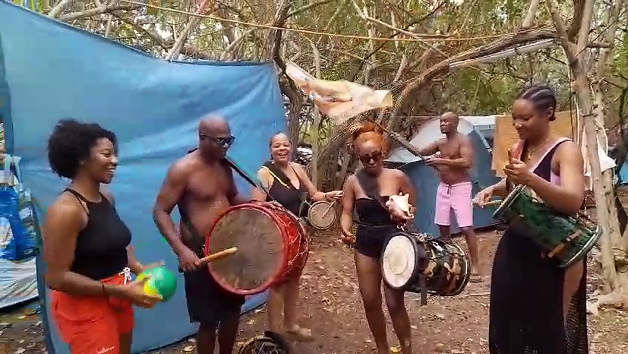 [GUADELOUPE] Week-end de Pâques à La Coulée : tradition respectée, carnaval prolongé