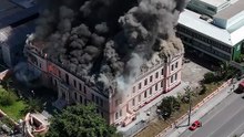 Incêndio destrói prédio histórico no litoral do Paraná