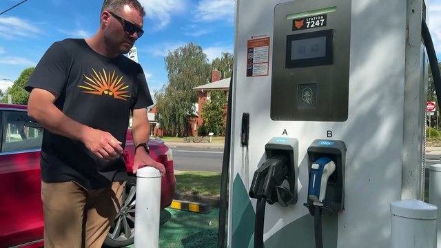 Shortages in regional Victoria pushes some motorists to electric cars