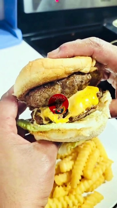 Juicy Smash Burgers - Viral Reel