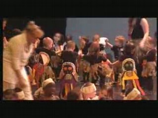 Louis au spectacle de l'école 4