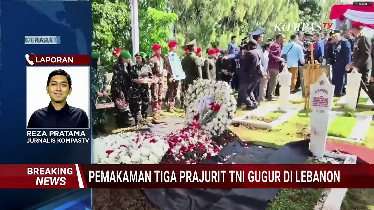 Pejabat TNI dan Keluarga Tabur Bunga di Makam 3 Prajurit TNI yang Gugur yang di Lebanon